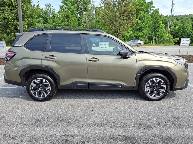 2025 Subaru Forester Premium - Photo 8