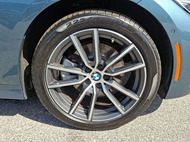 2021 BMW 3 Series 330i - Photo 9