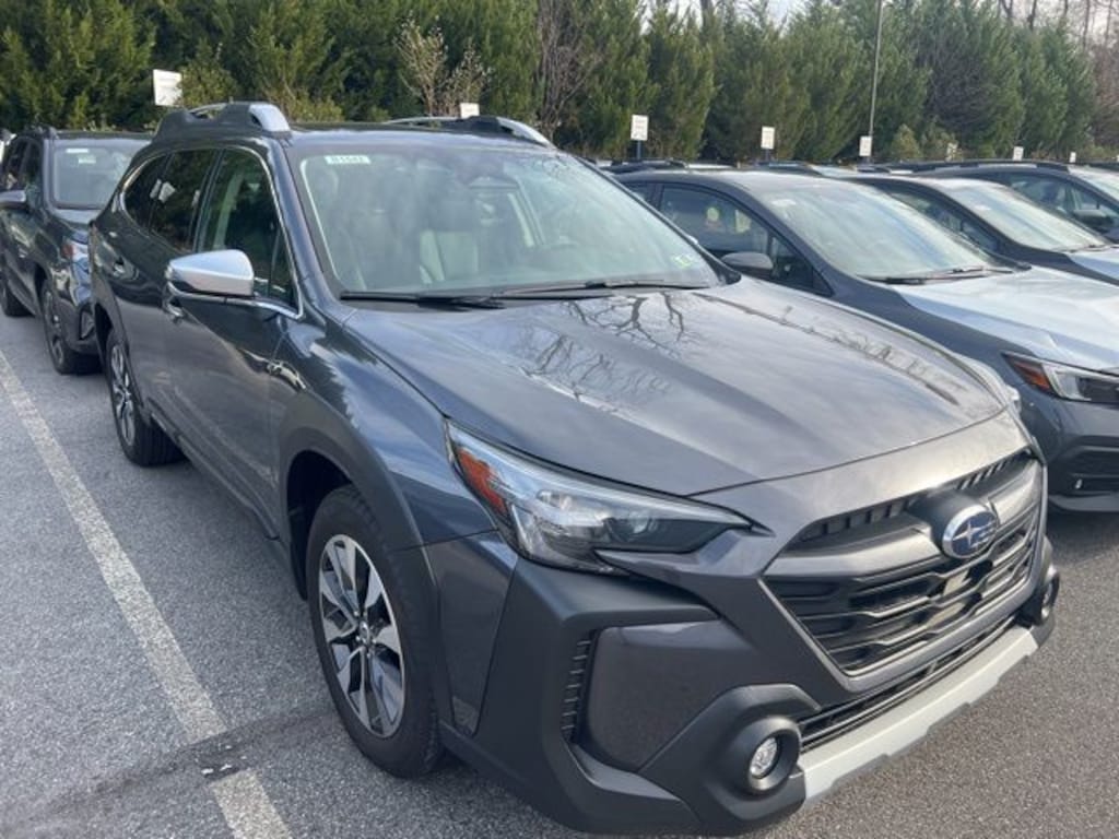 Used 2025 Subaru Outback Touring SUV