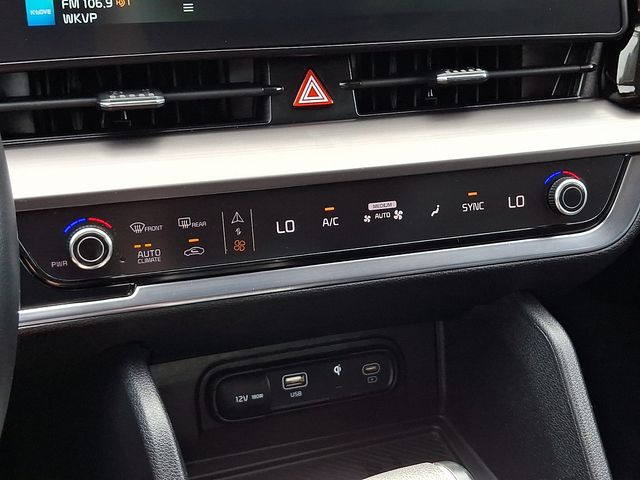 2024 Kia Sportage EX - Photo 16