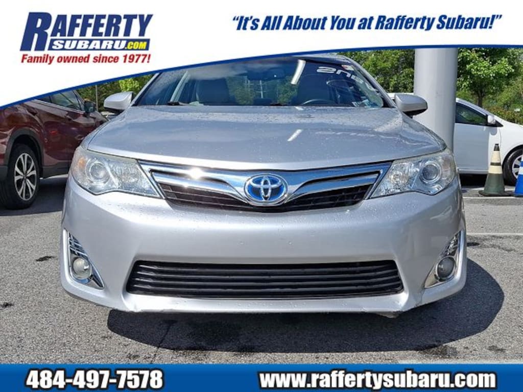 Used 2013 Toyota Camry Hybrid XLE Sedan