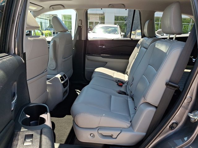 2020 Honda Pilot EX-L - Photo 12