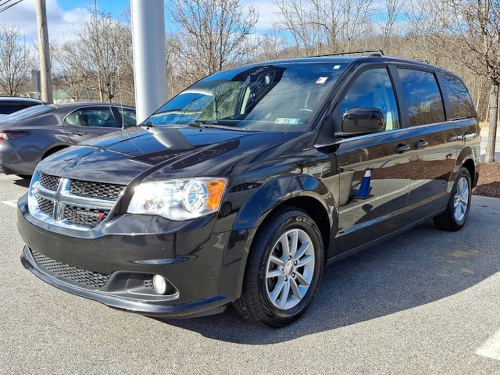 Used 2019 Dodge Grand Caravan SXT Minivan/Van