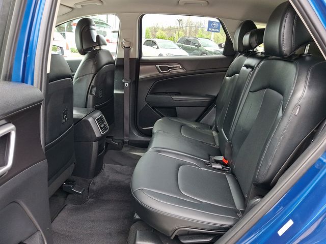 2024 Kia Sportage EX - Photo 11