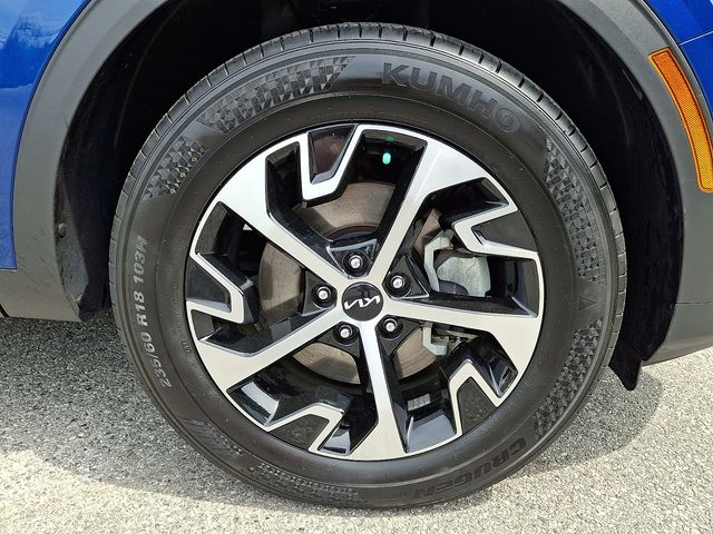 2024 Kia Sportage EX - Photo 8