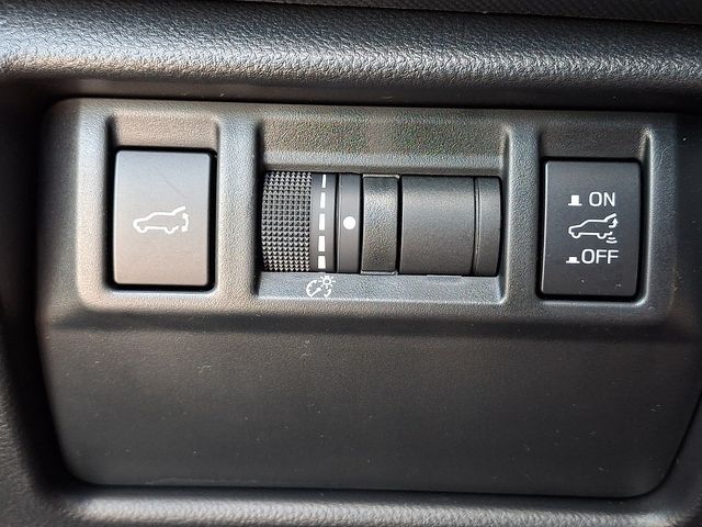 2025 Subaru Forester Premium - Photo 28