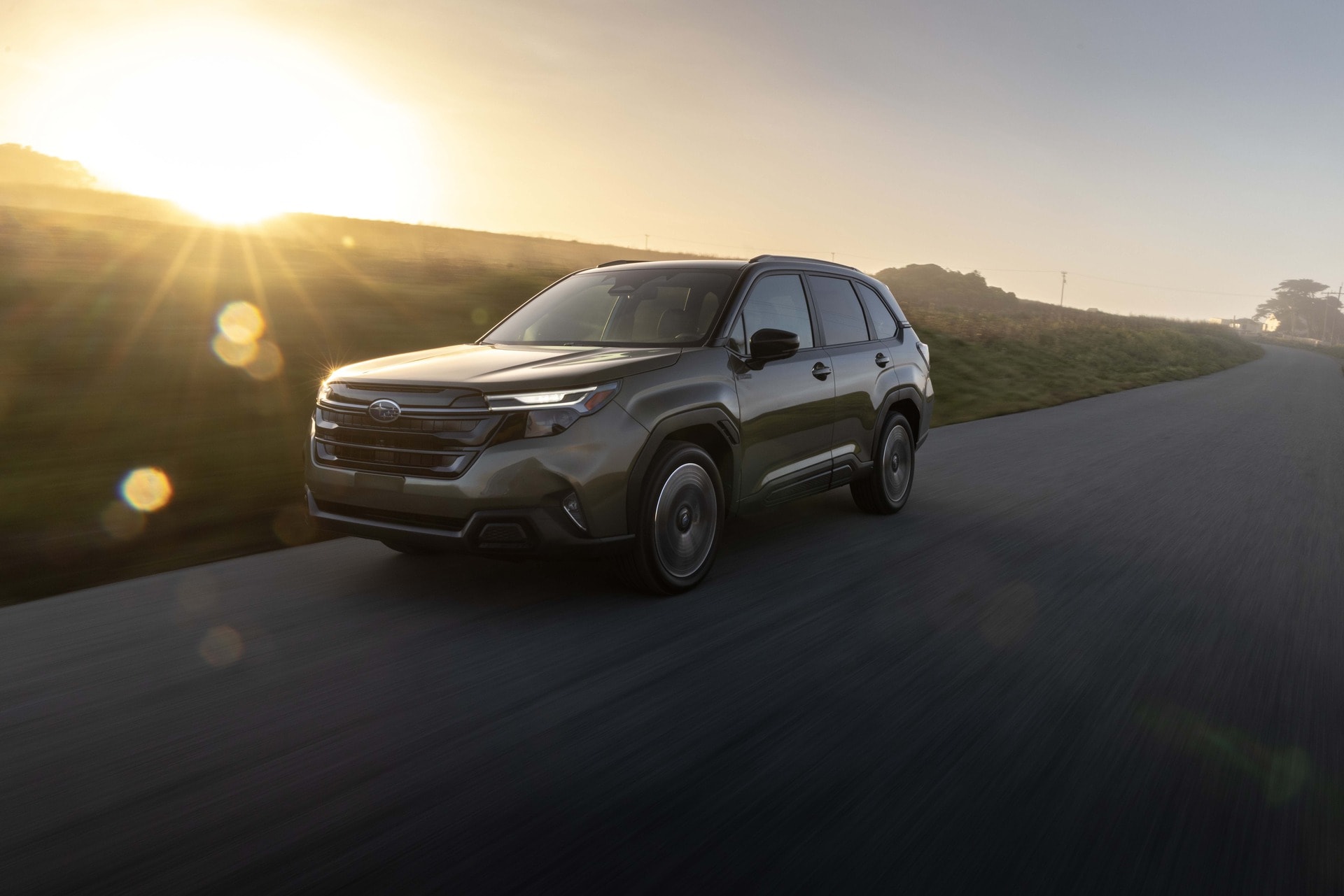 2026-Subaru-Forester-Hybrid.jpg