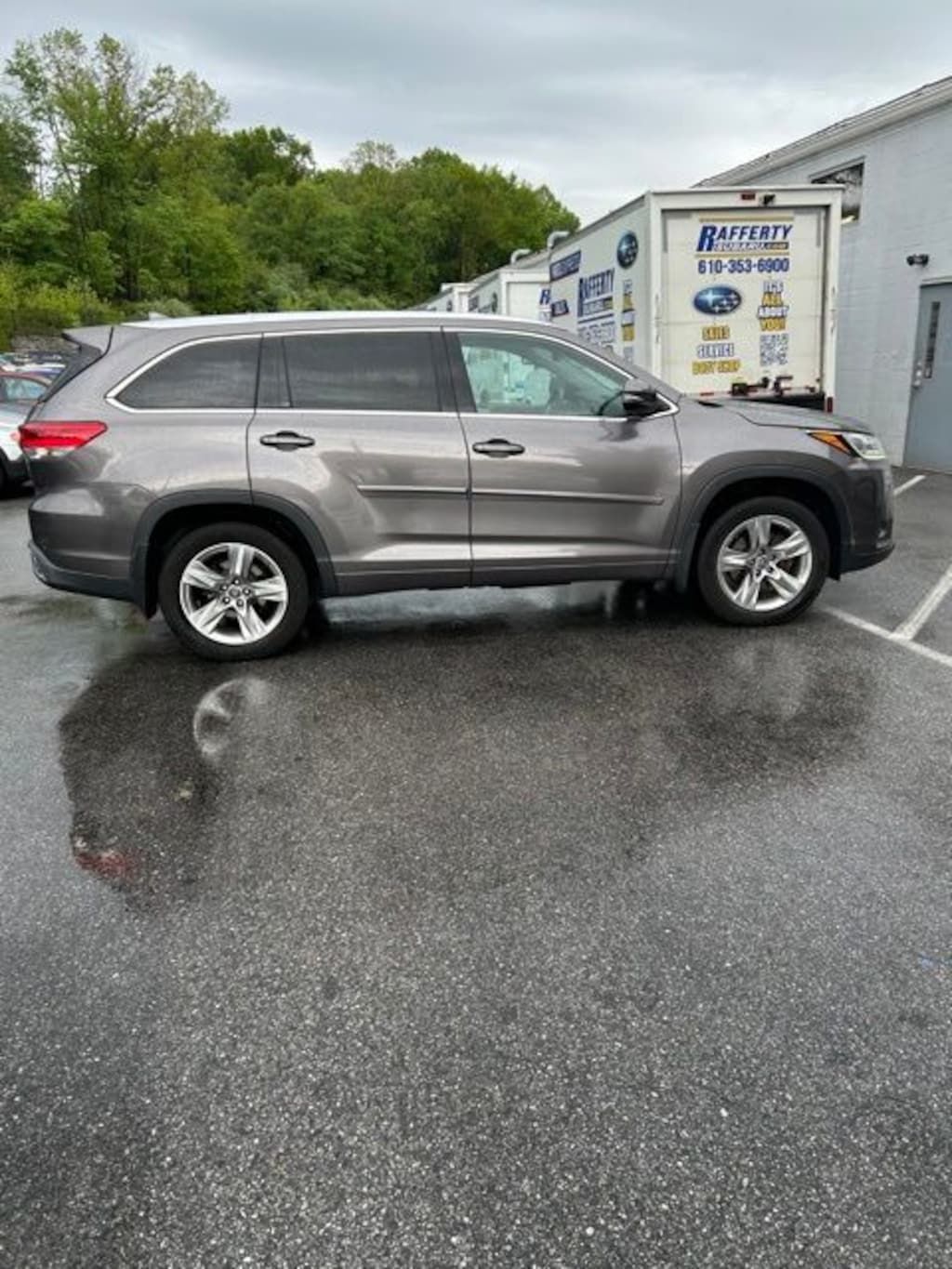 Used 2017 Toyota Highlander Limited SUV