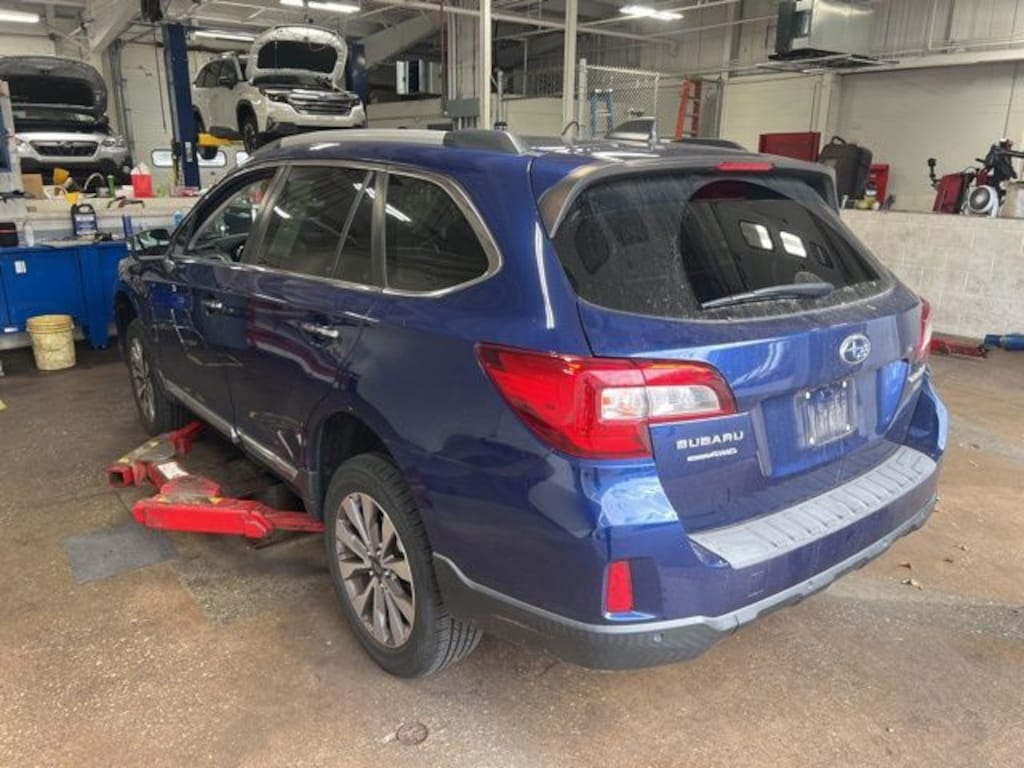 Used 2017 Subaru Outback 3.6R SUV
