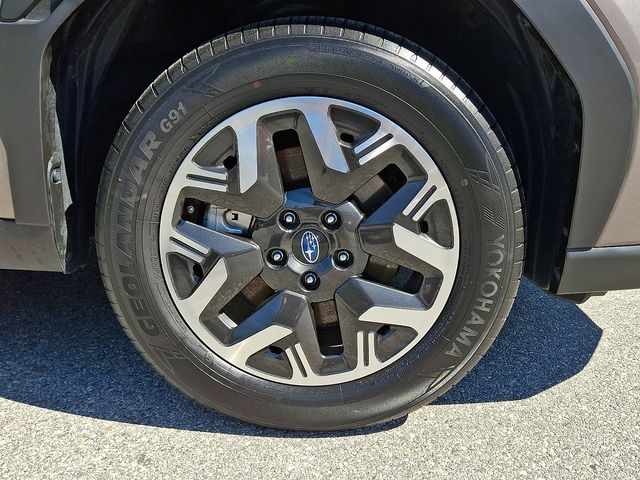 2025 Subaru Forester Premium - Photo 10
