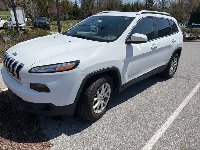 Used 2015 Jeep Cherokee Latitude with VIN 1C4PJMCS2FW692400 for sale in Newtown Square, PA
