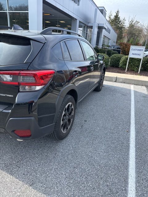 2022 Subaru Crosstrek Premium photo 2
