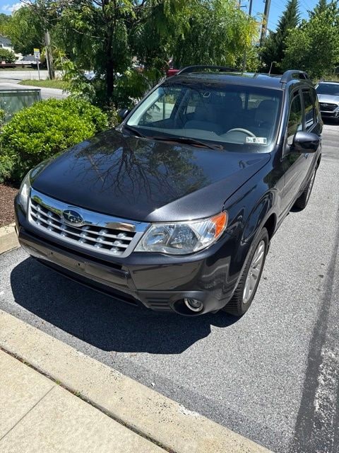 Used 2013 Subaru Forester X Premium Package with VIN JF2SHADC6DH417210 for sale in Newtown Square, PA
