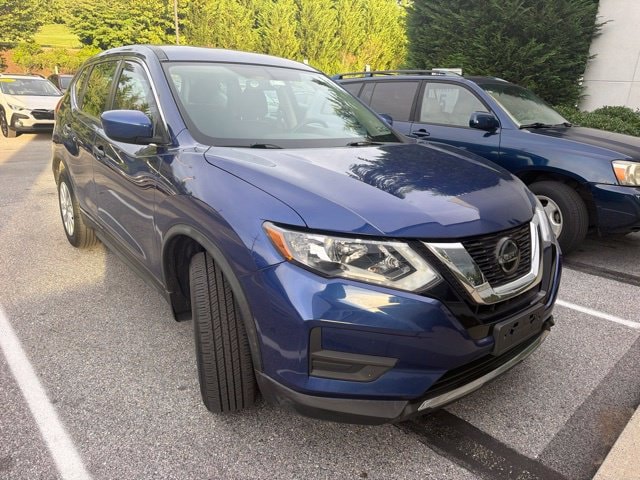 Used 2018 Nissan Rogue S with VIN KNMAT2MV4JP588796 for sale in Newtown Square, PA