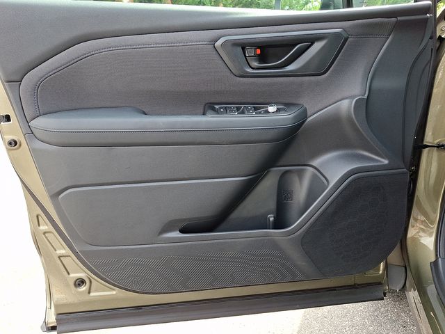 2026 Subaru Forester Premium - Photo 16