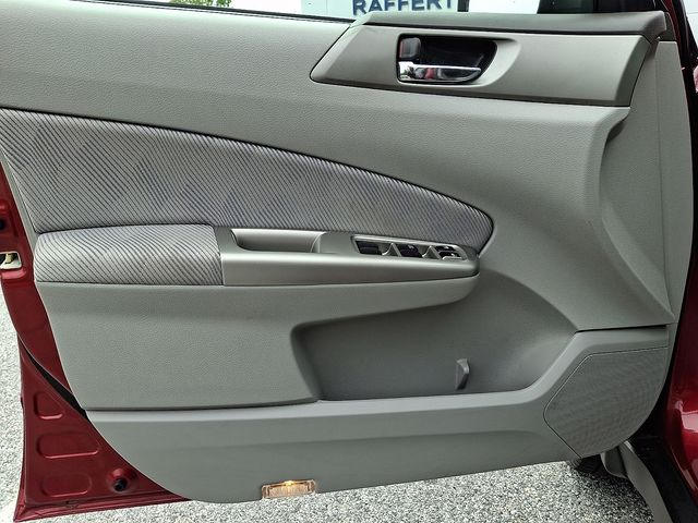 2010 Subaru Forester X Premium - Photo 14