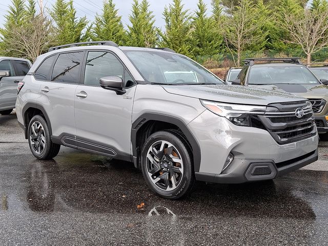 2025 Subaru Forester Limited's photo