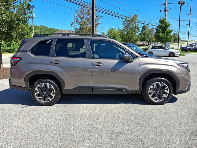 2025 Subaru Forester Premium - Photo 8