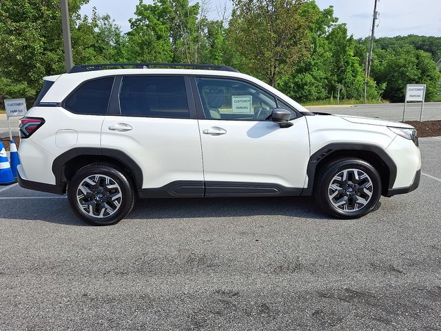 2025 Subaru Forester Premium - Photo 8
