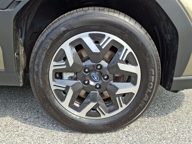2025 Subaru Forester Premium - Photo 10
