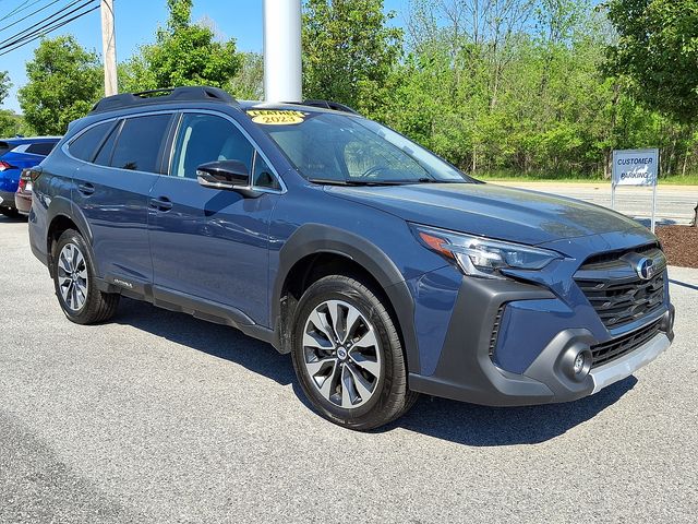 2023 Subaru Outback Limited's photo