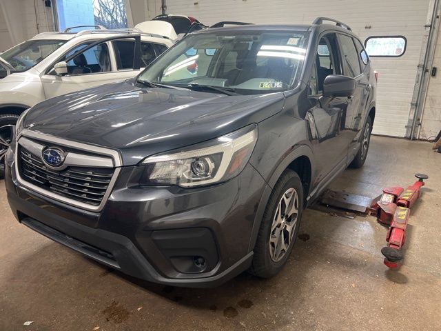 2019 Subaru Forester Premium photo 2