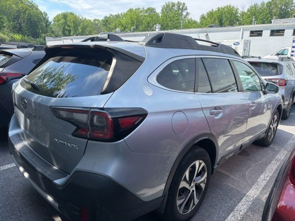 Used 2021 Subaru Outback Limited SUV