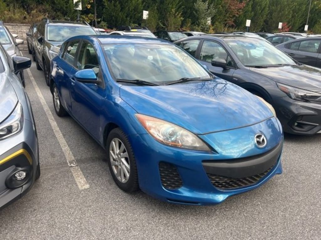 Used 2012 Mazda Mazda3 i Touring Hatchback