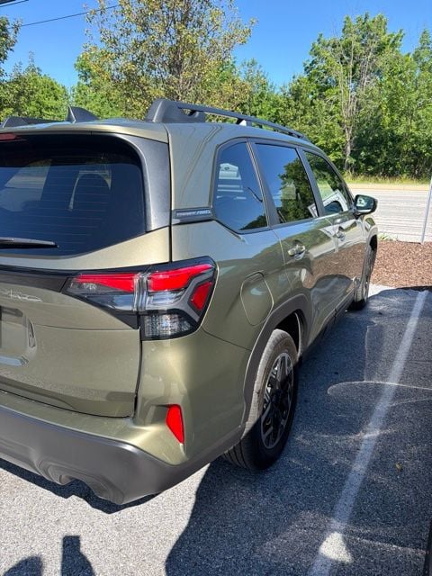 2025 Subaru Forester Premium - Photo 7