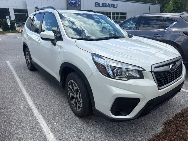2020 Subaru Forester Premium's photo