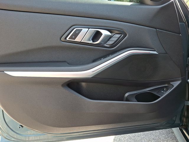 2021 BMW 3 Series 330i - Photo 15