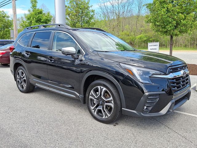 2023 Subaru Ascent Limited 7 Passenger's photo