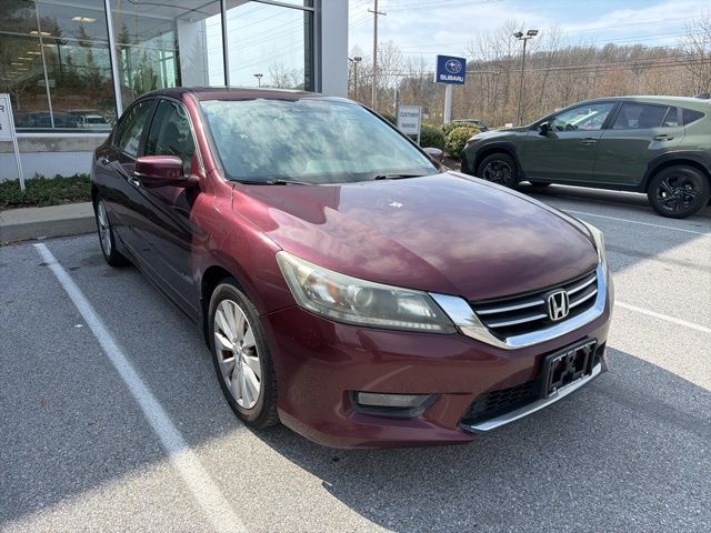 Used 2015 Honda Accord EX-L with VIN 1HGCR2F82FA100472 for sale in Newtown Square, PA