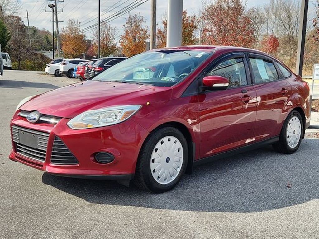 Used 2014 Ford Focus SE Sedan