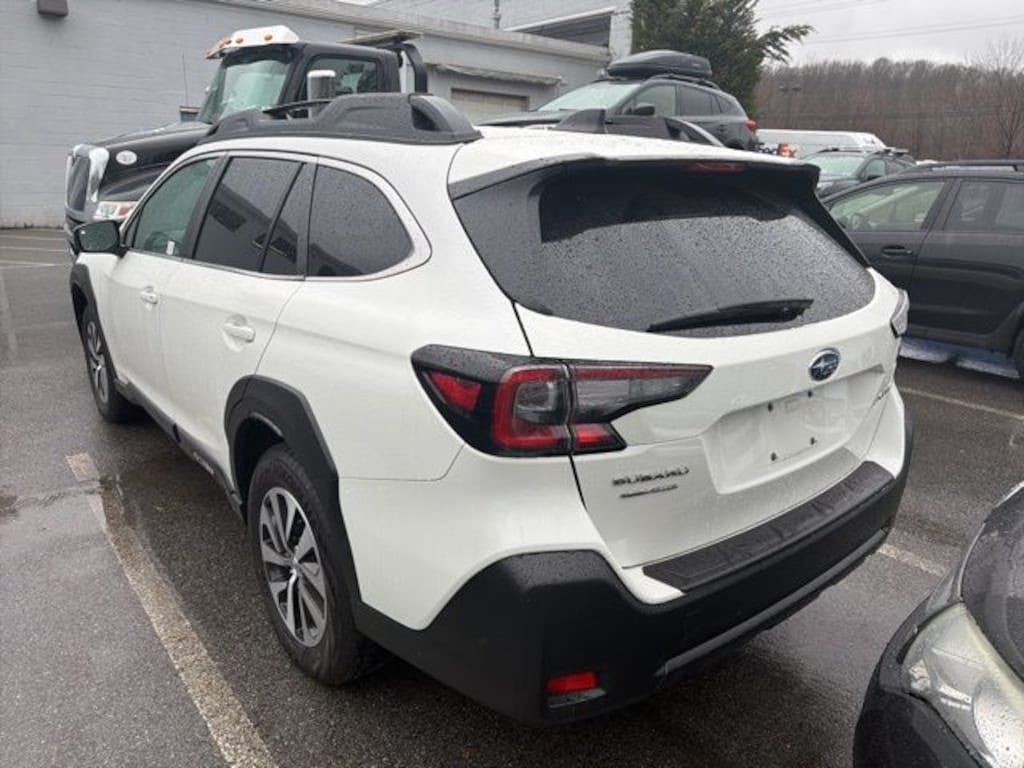 Certified 2025 Subaru Outback Premium SUV