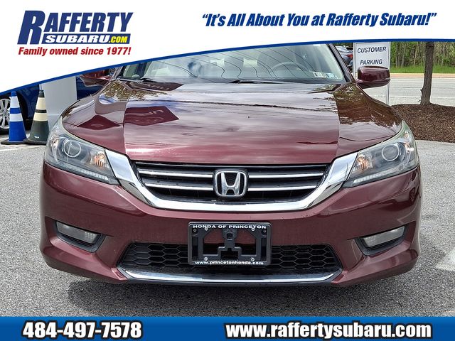 Used 2015 Honda Accord EX-L with VIN 1HGCR2F82FA100472 for sale in Newtown Square, PA