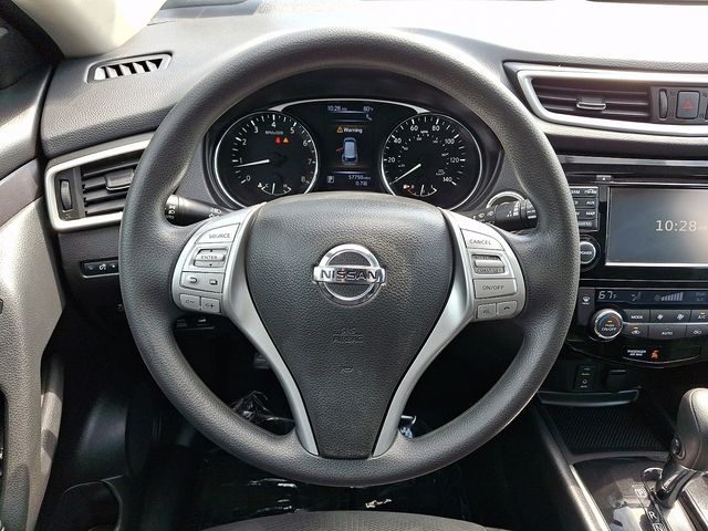 2016 Nissan Rogue SV - Photo 21