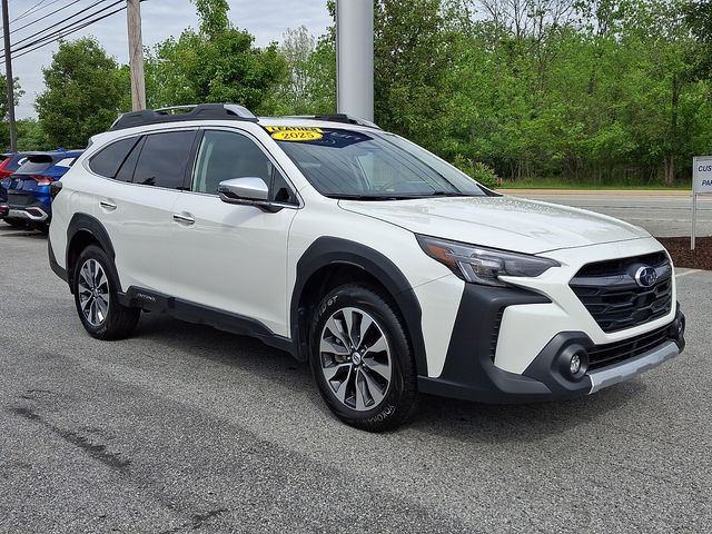 2025 Subaru Outback Touring XT's photo