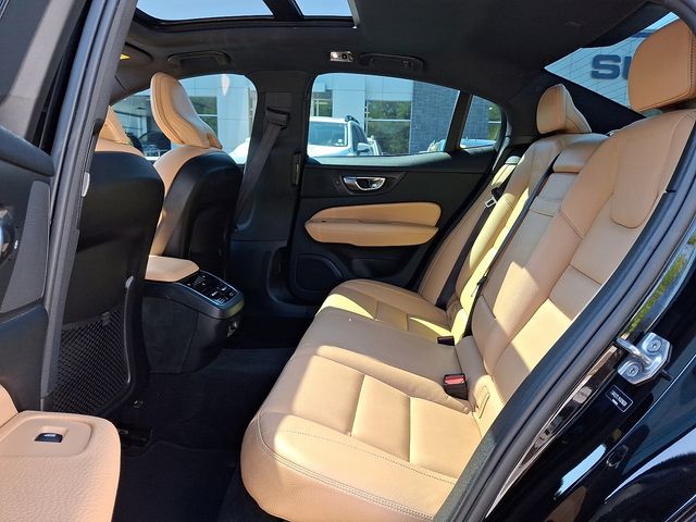 2019 Volvo S60 Inscription - Photo 11