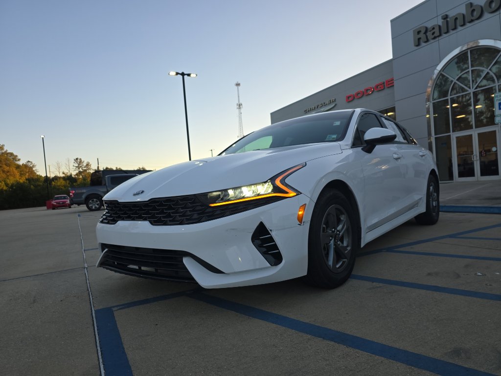 2021 Kia K5 LXS photo 3