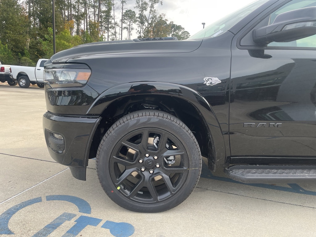 New 2026 Ram 1500 LARAMIE CREW CAB 4X4 5'7 BOX Pickup