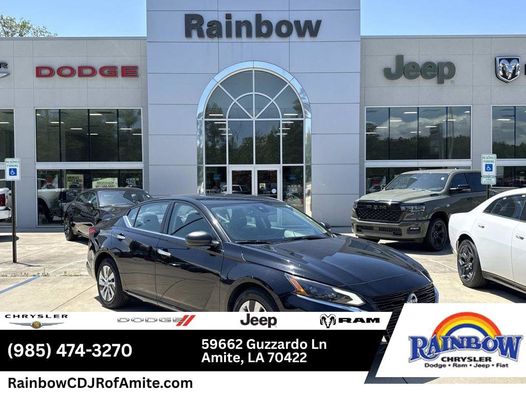 Used 2024 Nissan Altima 2.5 S Sedan