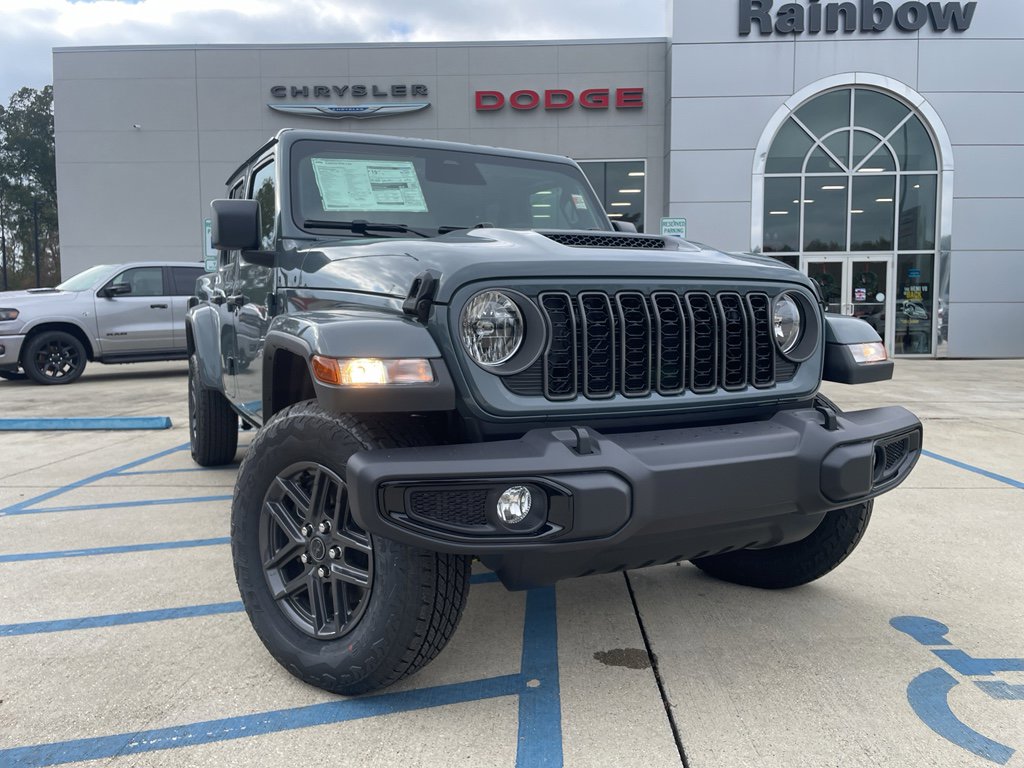 2026 Jeep Gladiator Pickup 