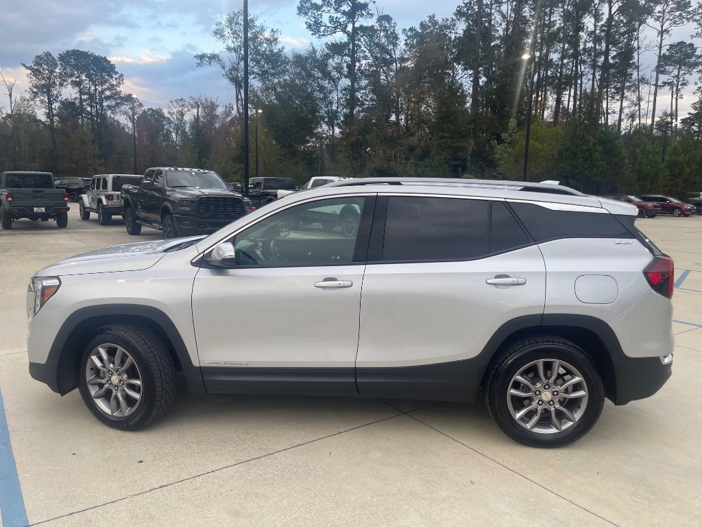 Used 2022 GMC Terrain SLT SUV