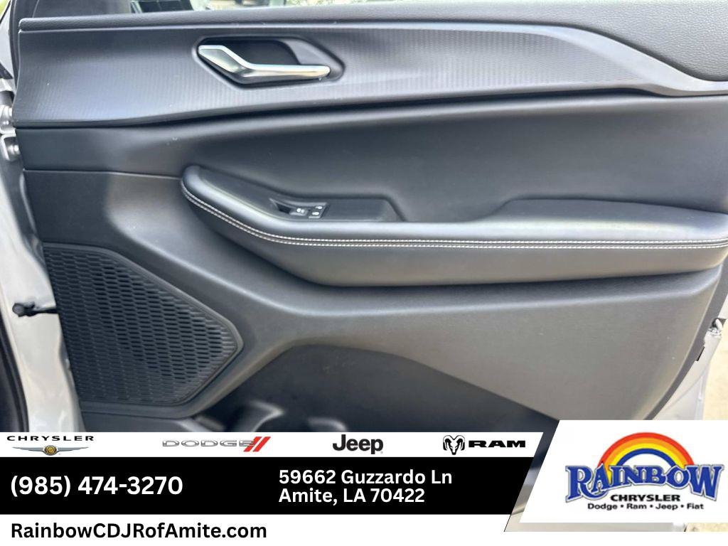 2024 Jeep Grand Cherokee Altitude - Photo 13