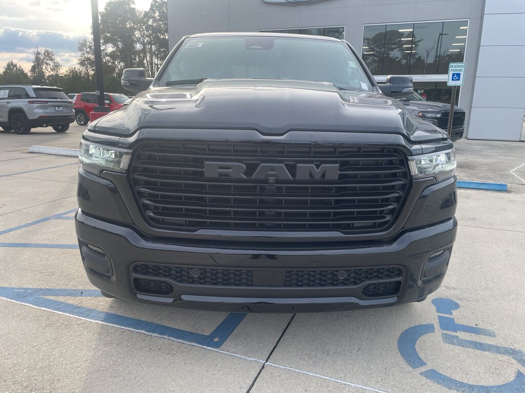 New 2026 Ram 1500 LARAMIE CREW CAB 4X4 5'7 BOX Pickup