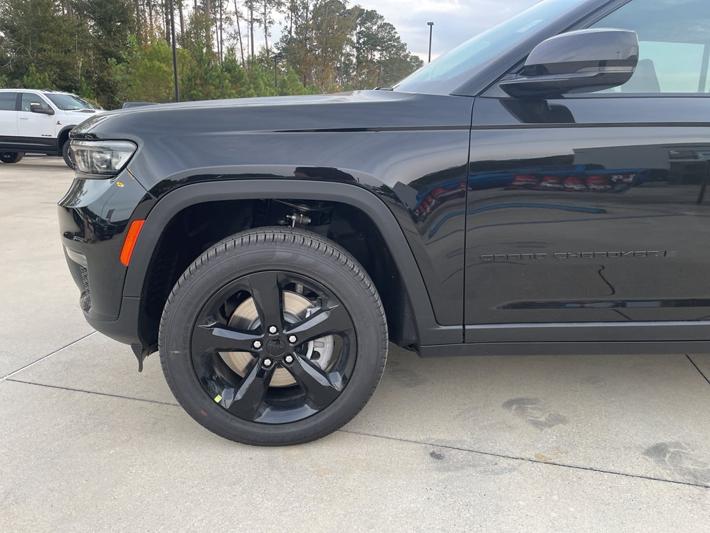 New 2025 Jeep Grand Cherokee L LIMITED 4X2 Sport Utility