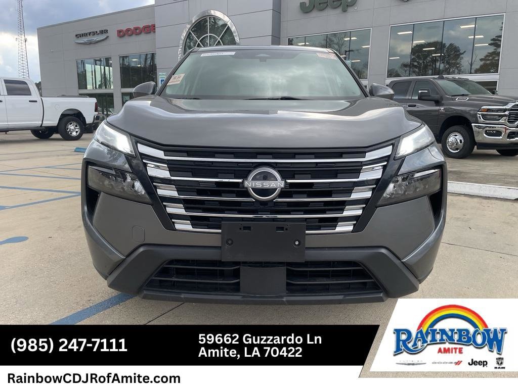 Used 2024 Nissan Rogue SV SUV