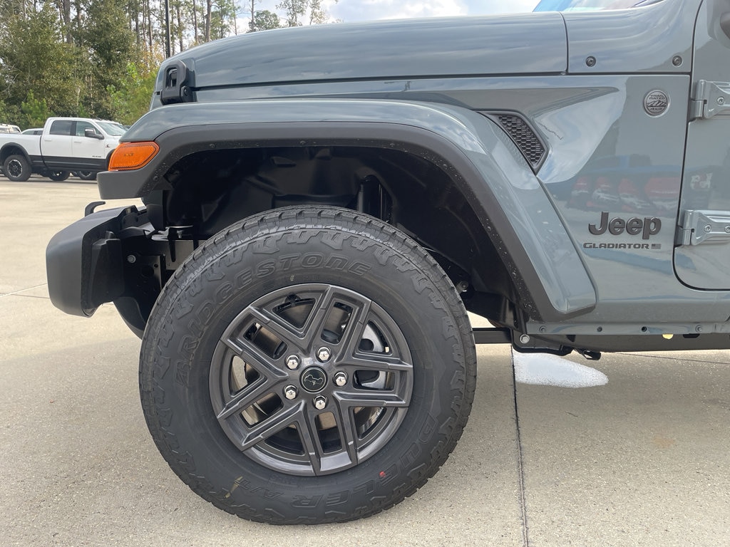 New 2026 Jeep Gladiator SPORT S 4X4 Pickup