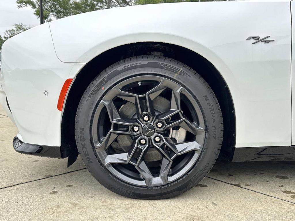New 2026 Dodge Charger R/T PLUS 4-DOOR AWD Sedan